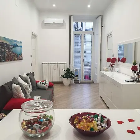 La Casa Di Maria בית הארחה נאפולי